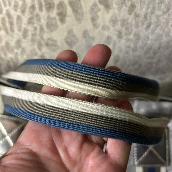 Gucci GG Silver Nylon open tote bag with green,blue,cream nylon stripes - Picture 6 of 17